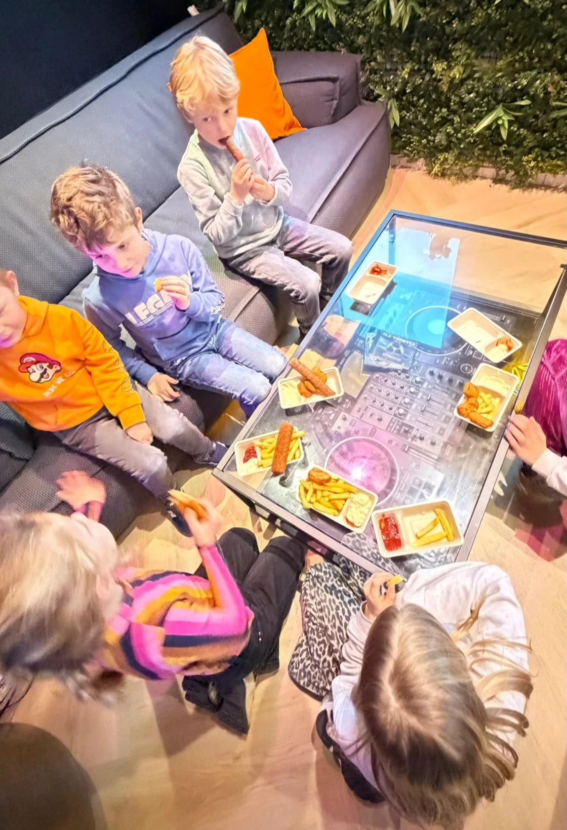kinderfeestjes-patat-eten