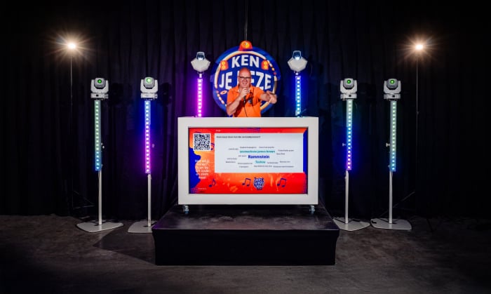 VERZOEKJESSHOW-dj-bedrijfsfeest met dj en spektakel